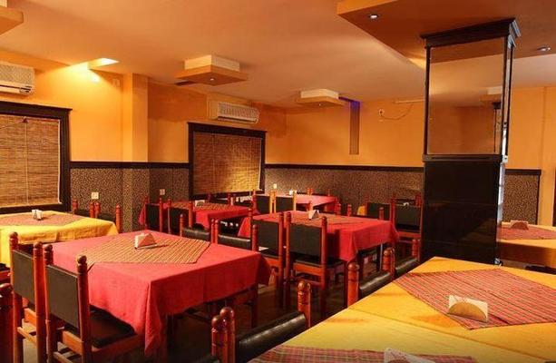 Manakkil Hotel